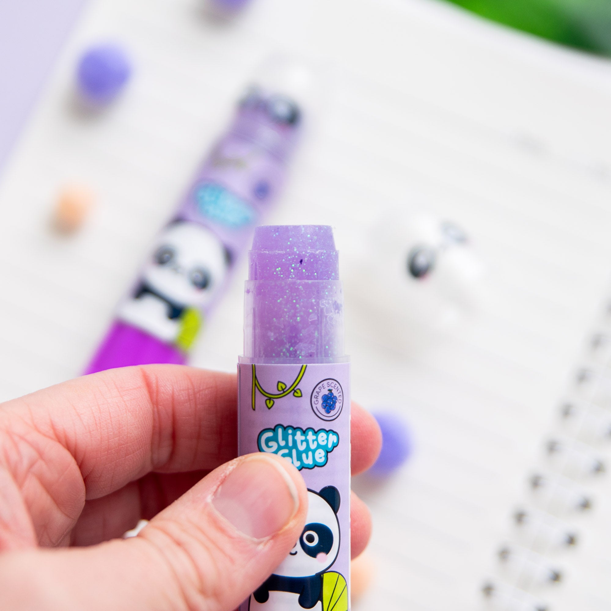 Bâton de Colle Pailletté et Parfumé - Panda