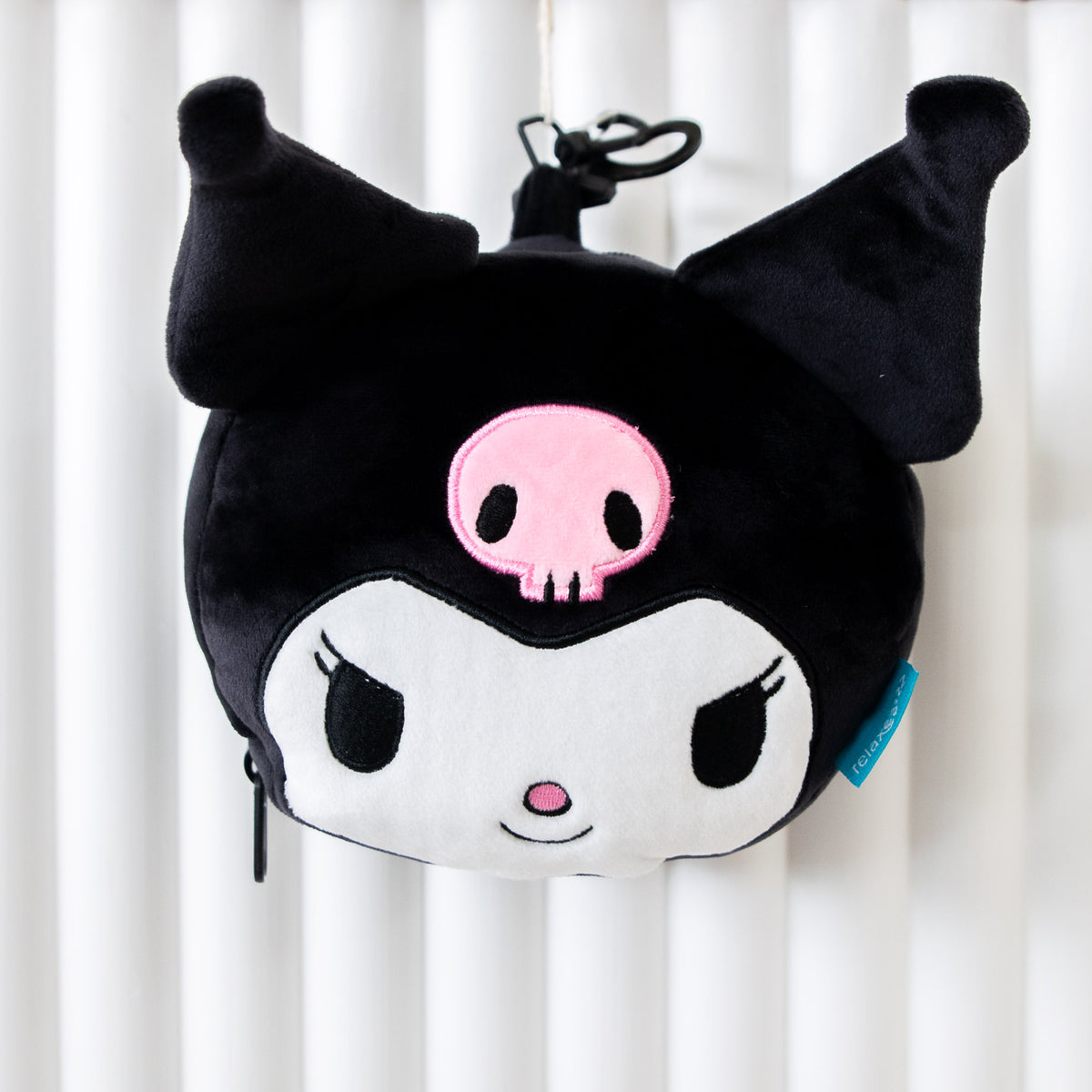 Coussin de voyage 2 en 1 avec masque - Kuromi Hello Kitty