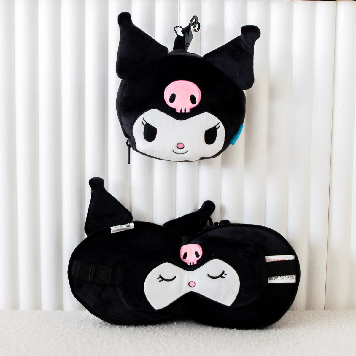 Coussin de voyage 2 en 1 avec masque - Kuromi Hello Kitty