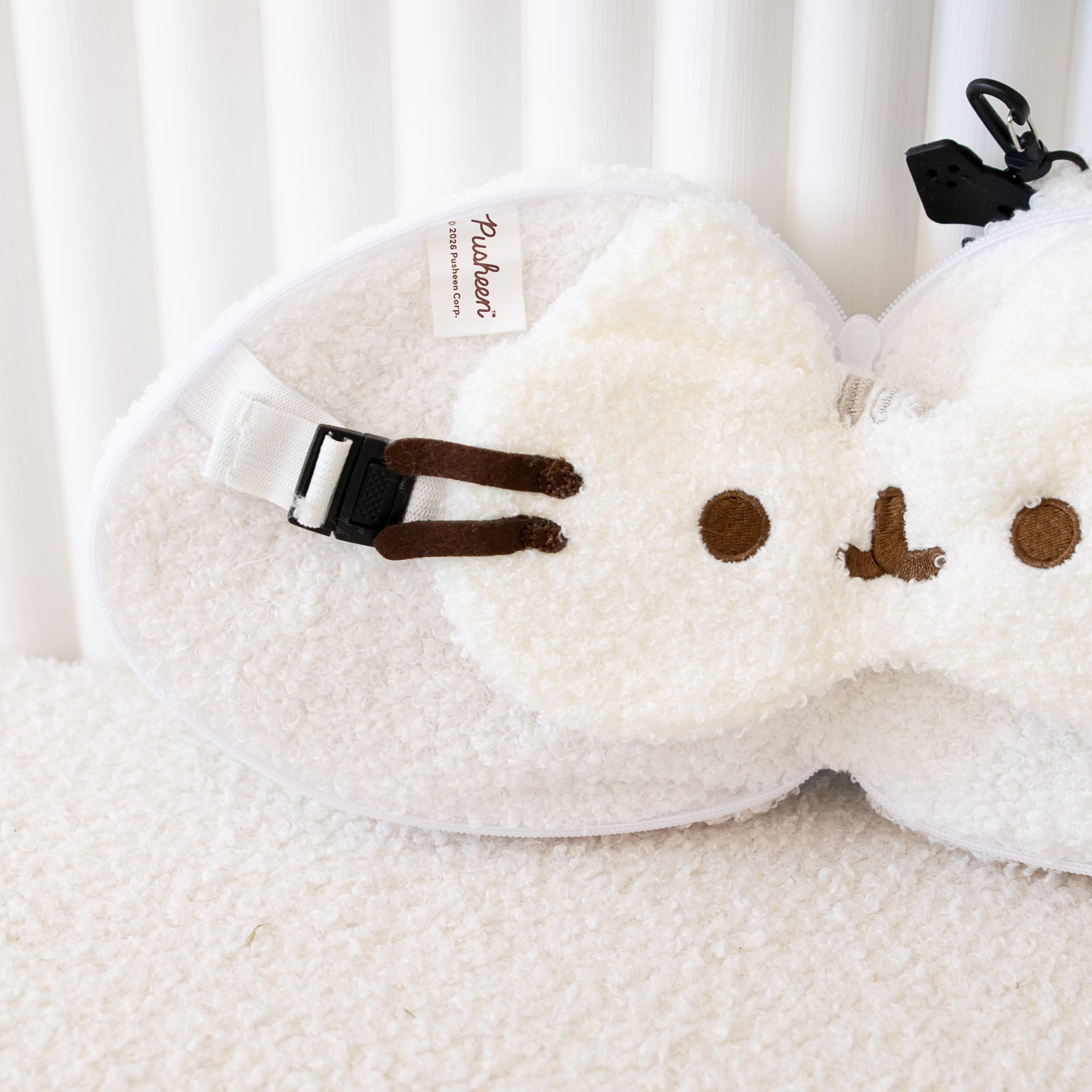 2-in-1 Reisekissen mit Maske – Ramen