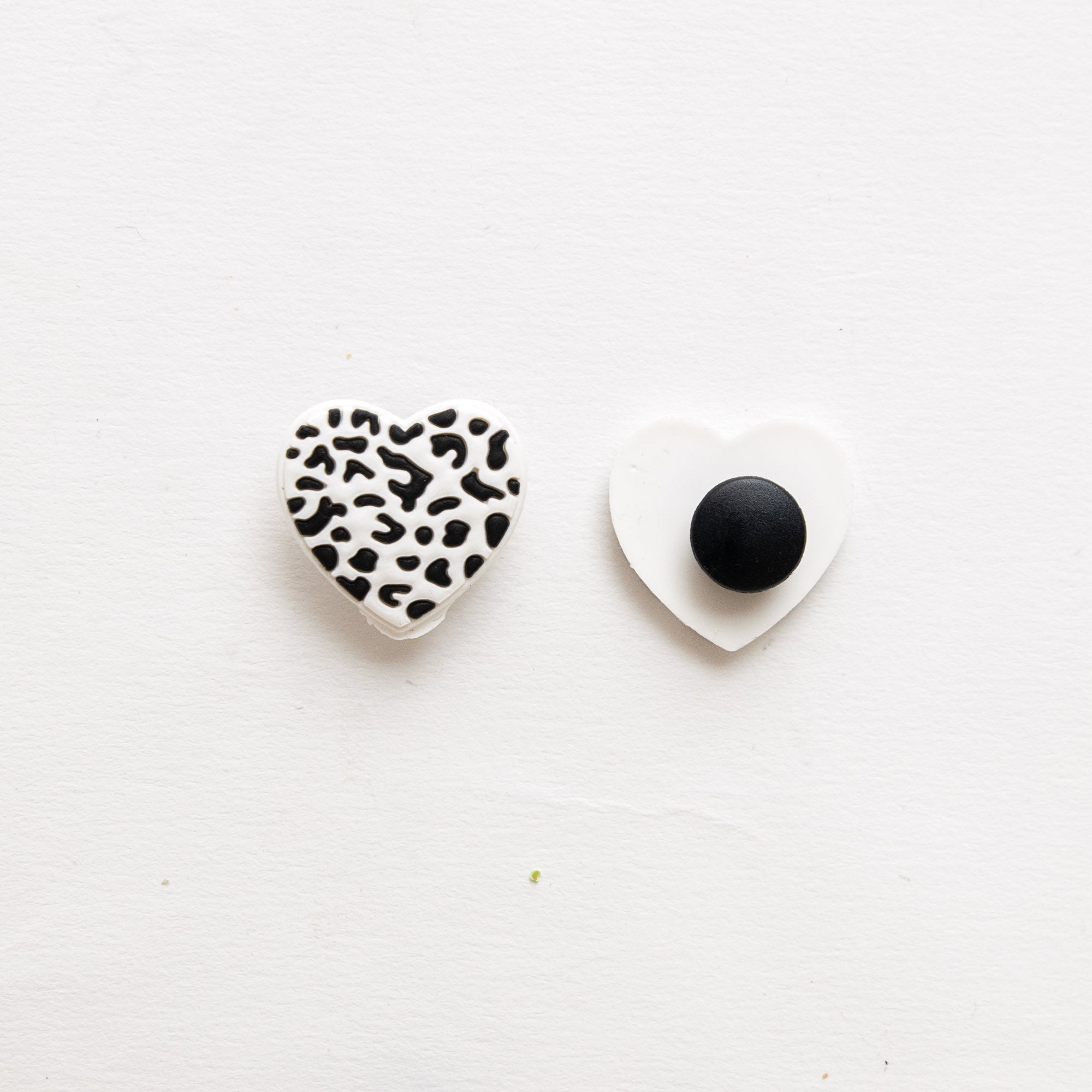 Accessoires pour Crocs Coeur Leopard Blanc & Noir