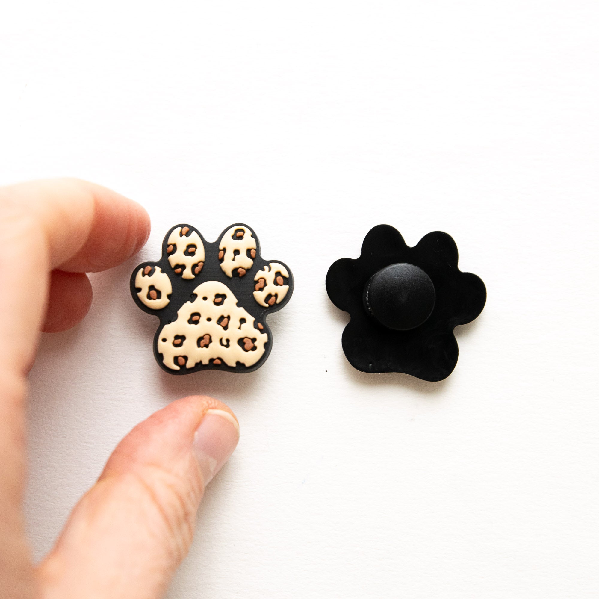 Accessoires pour Crocs Patte de Chat Léopard