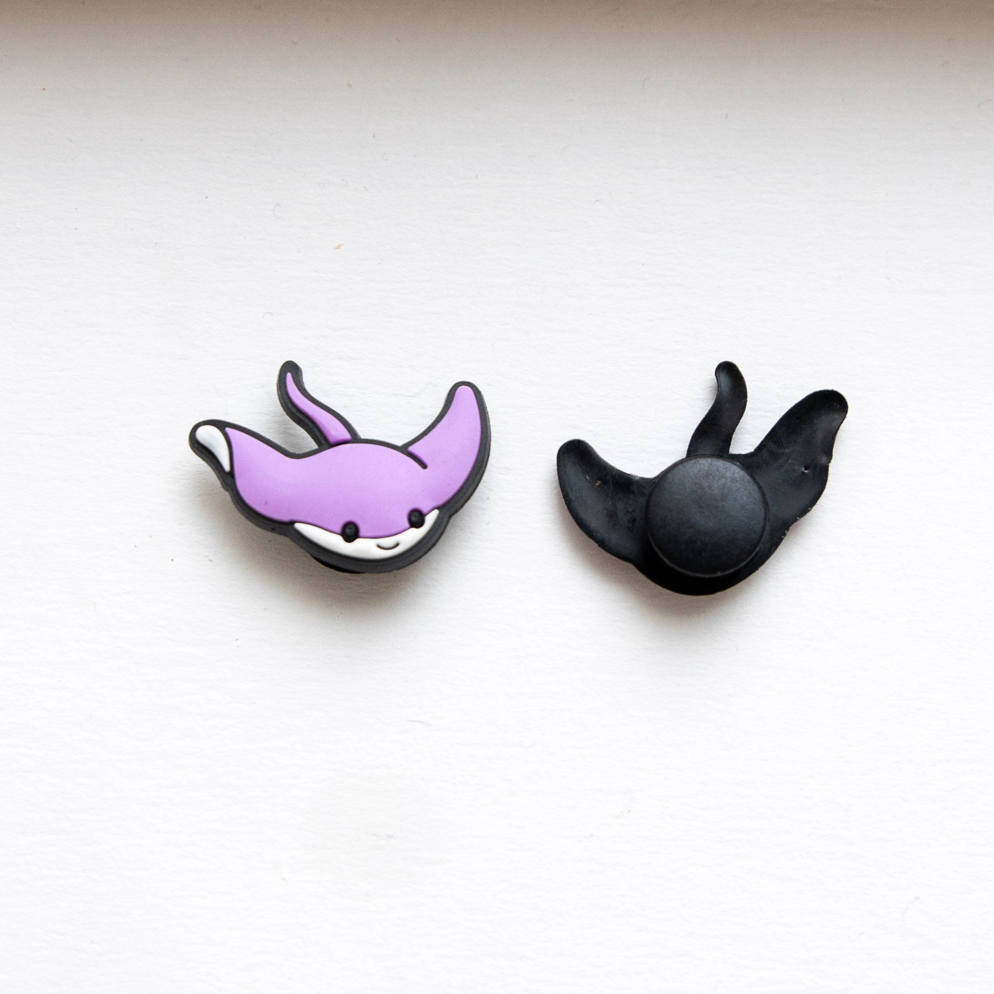 Accessoires pour Crocs Raie Manta Violette
