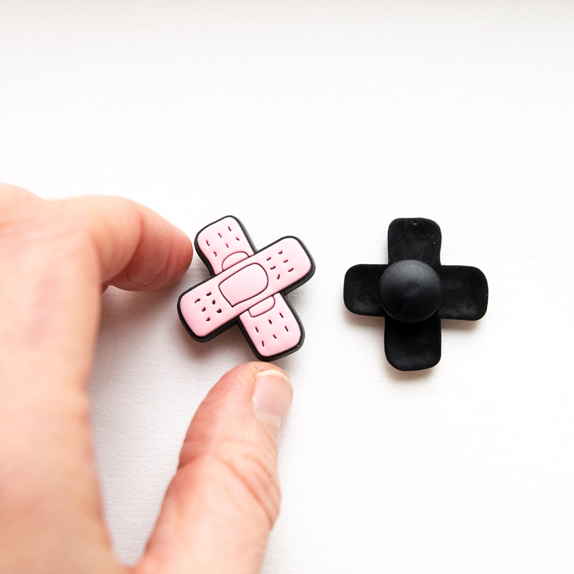 Accessoires pour Crocs Pansement Rose
