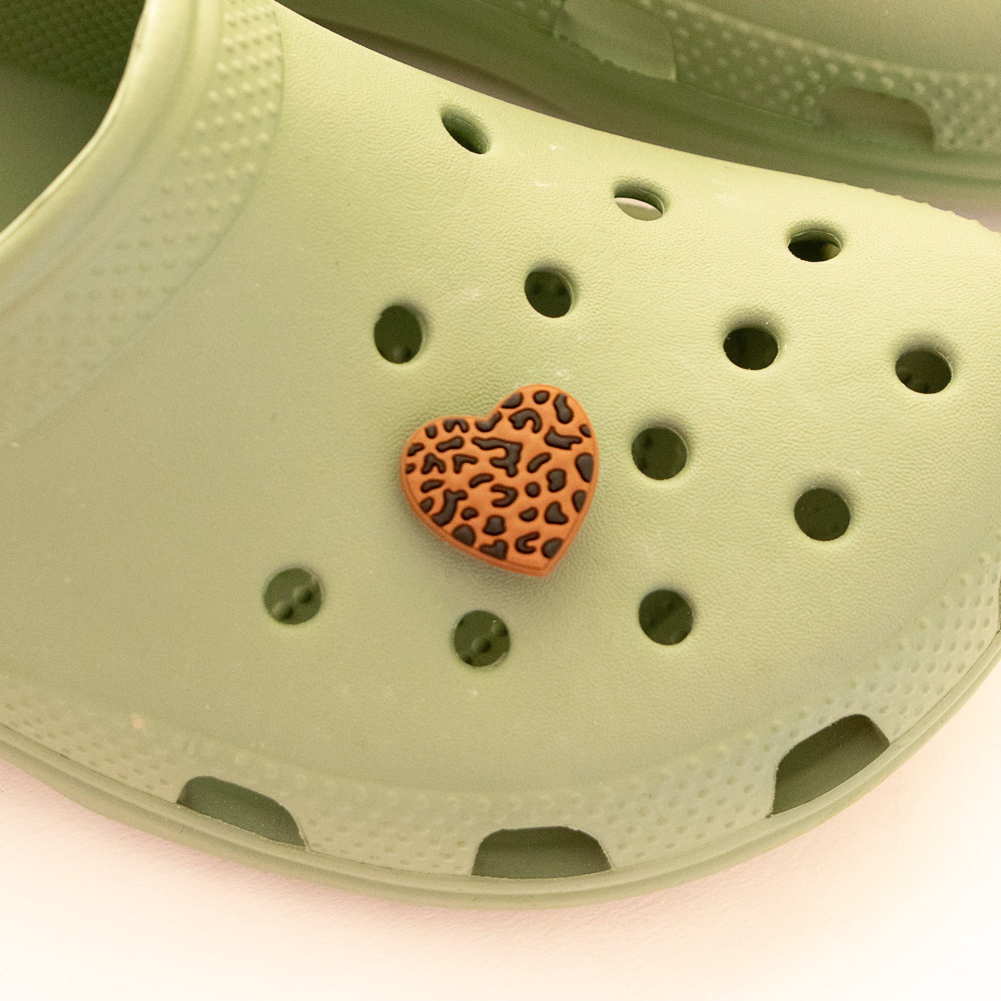 Accessoires pour Crocs Coeur Leopard Marron