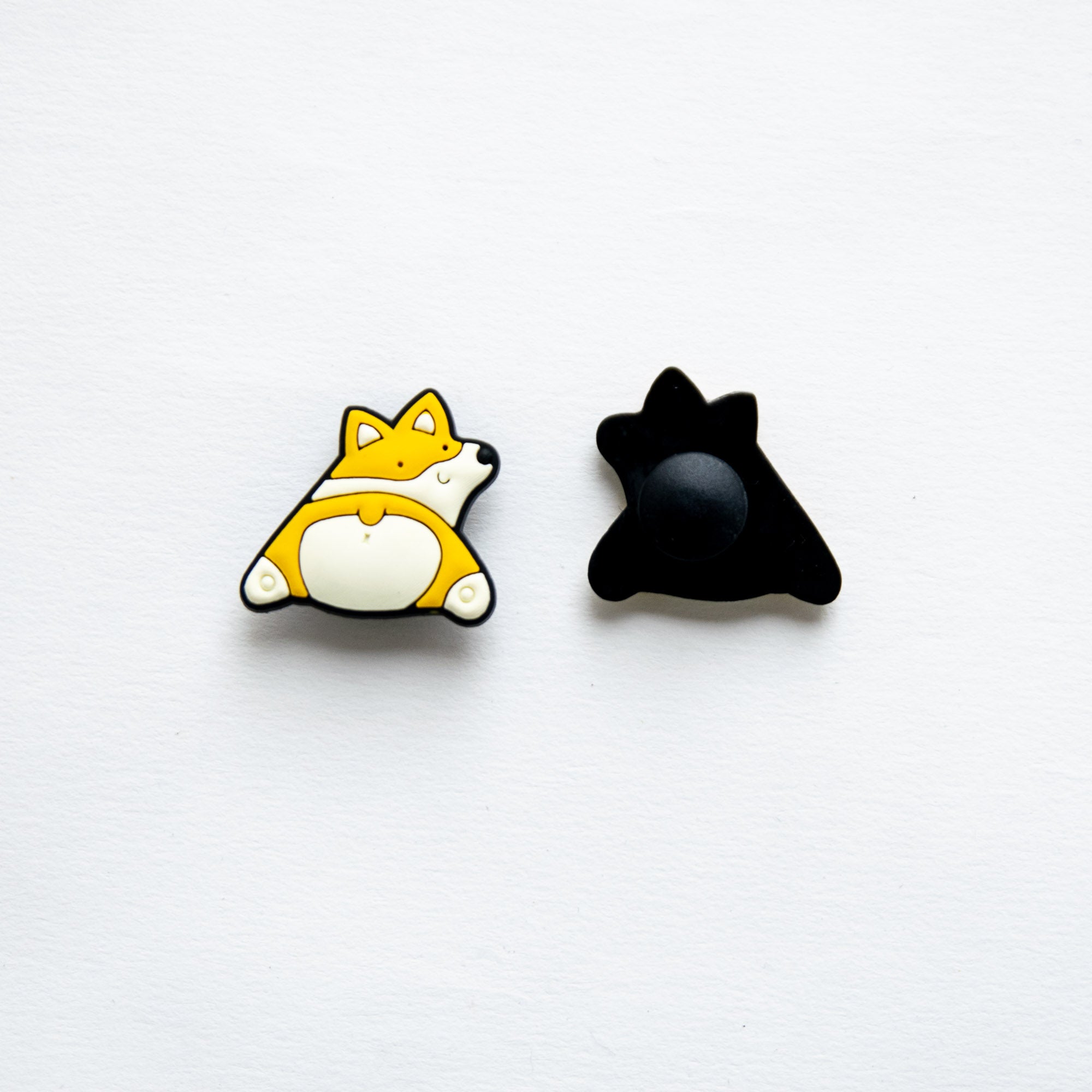 Accessoires pour Crocs Shiba Inu Allongé