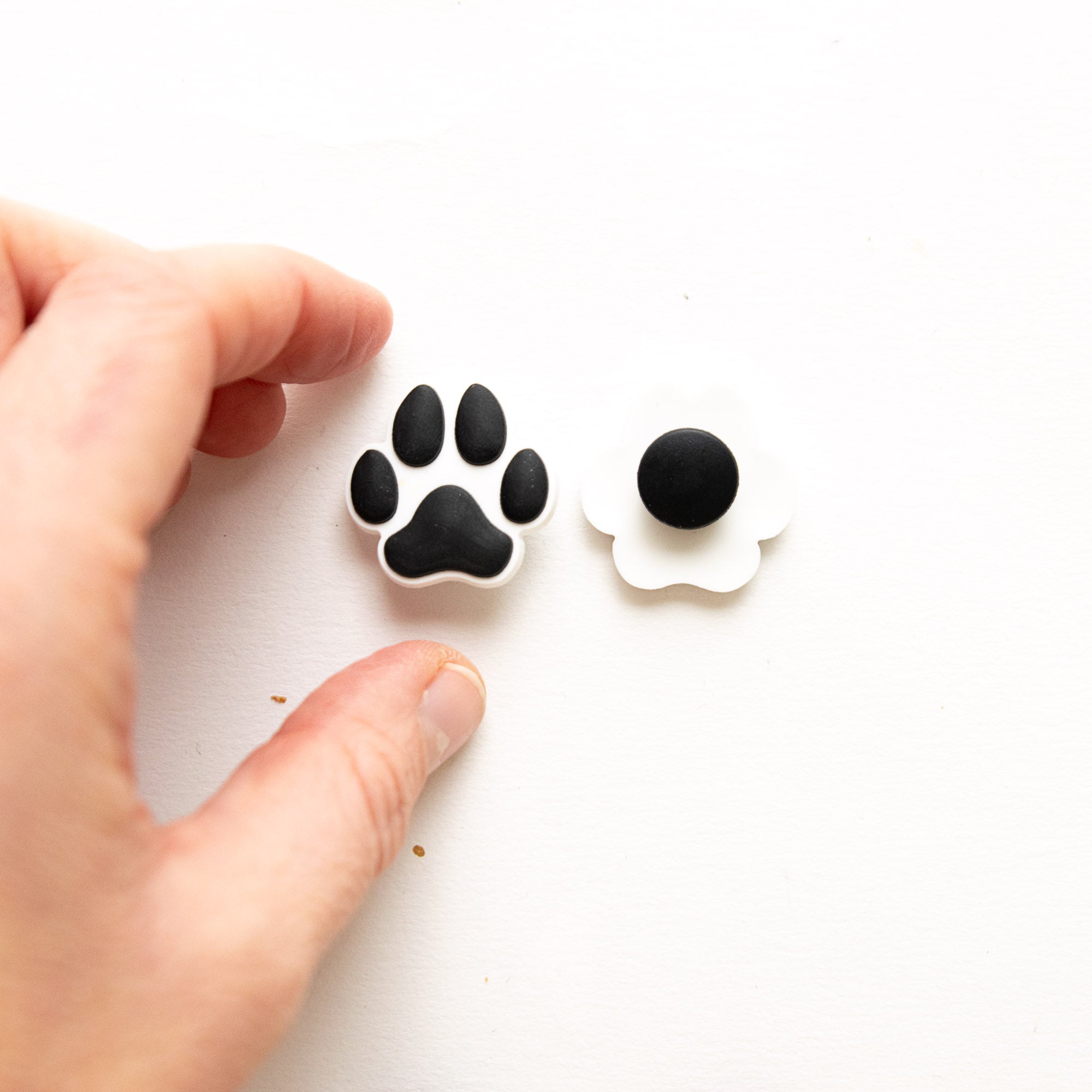 Accessoires pour Crocs Patte de Chien Noir/Blanc