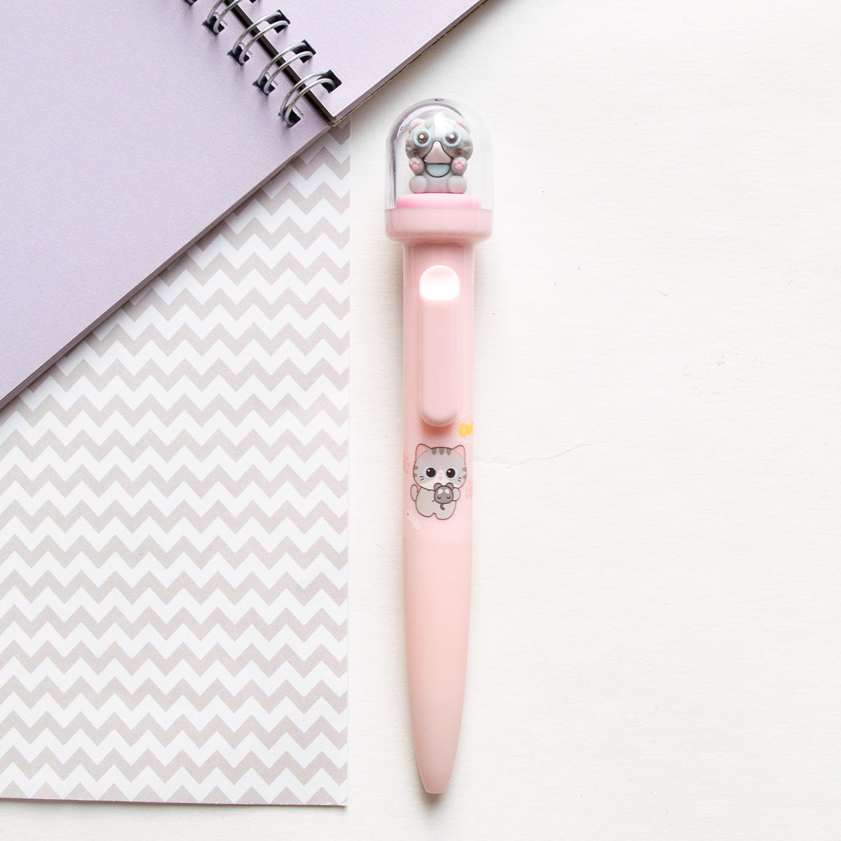 Stylo Kawaii Boule à neige – Chat Chibi
