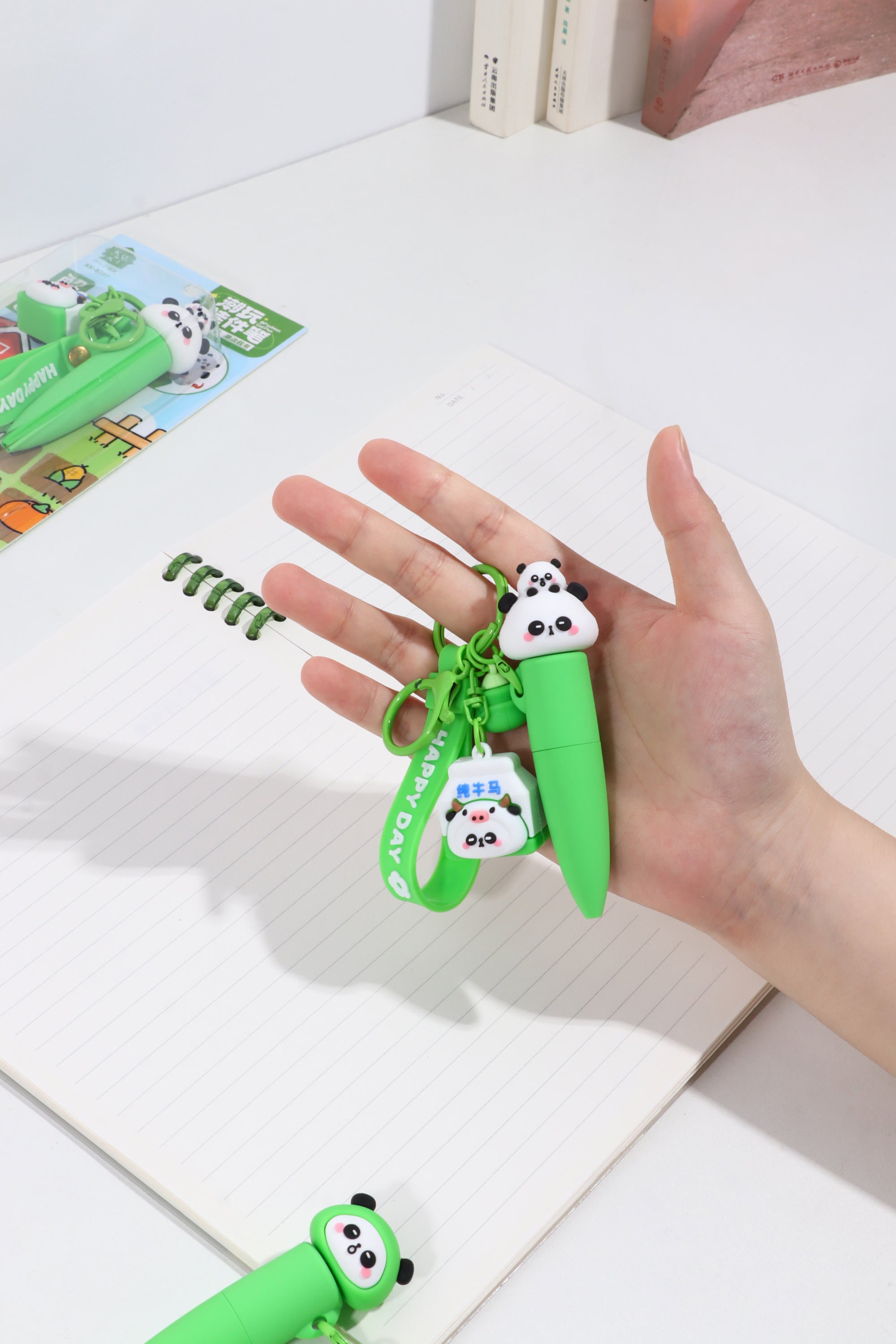 Stylo Porte-clés Kawaii Panda & Brique de lait