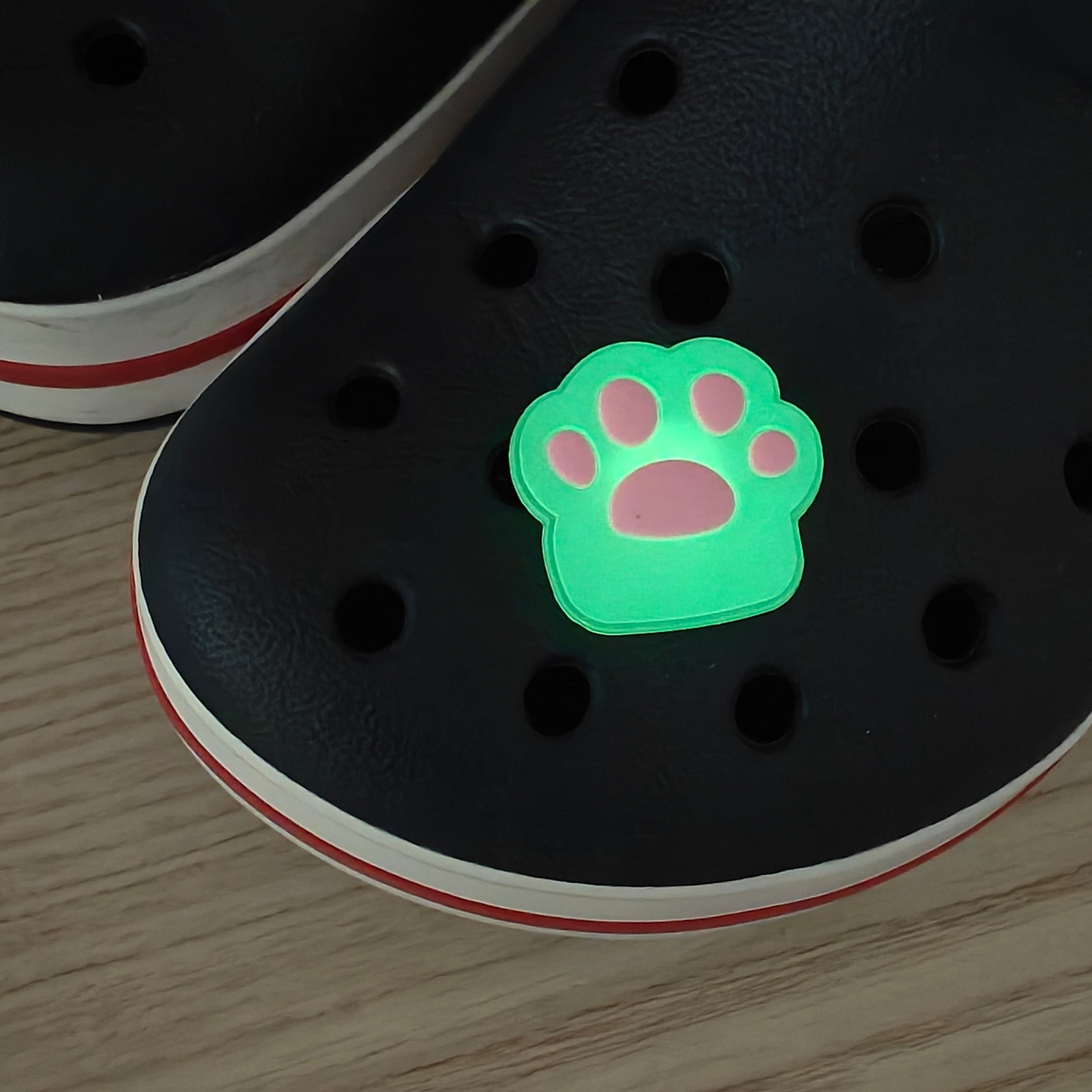 Charm pour Crocs Patte de chat Phosphorescent