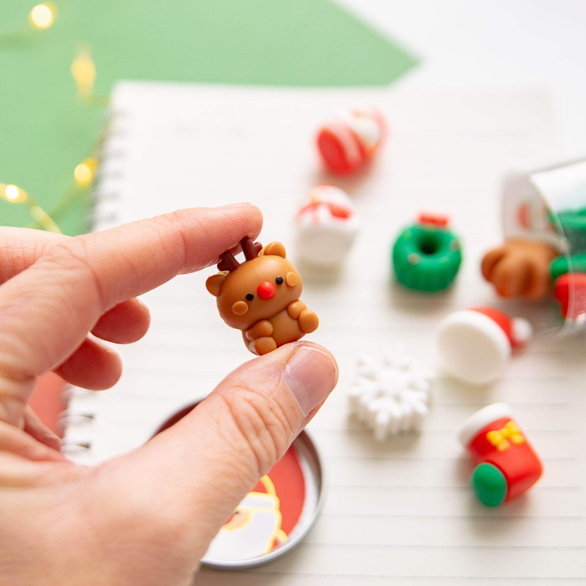 Mini Gomme Kawaii Noël (x12)