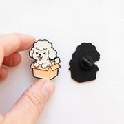 Pin's Caniche & Carton
