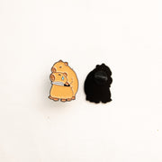 Pin's Capyabra & Couteau
