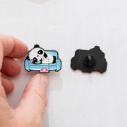 Pin's Panda au téléphone