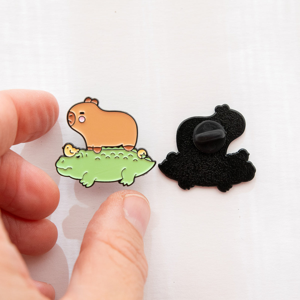 Pin's Capybara, Croco & Poussin