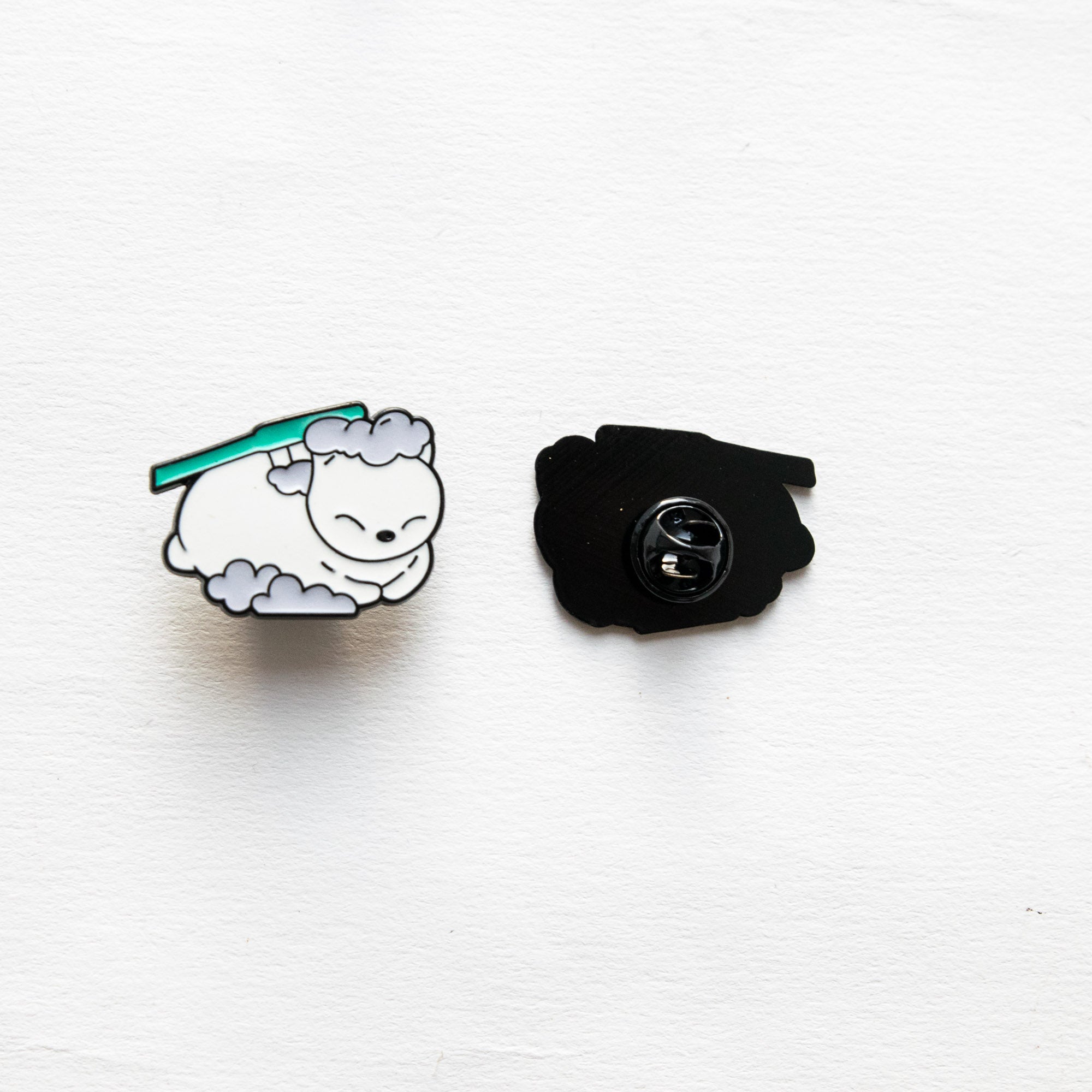 Pin's Chat & Bain