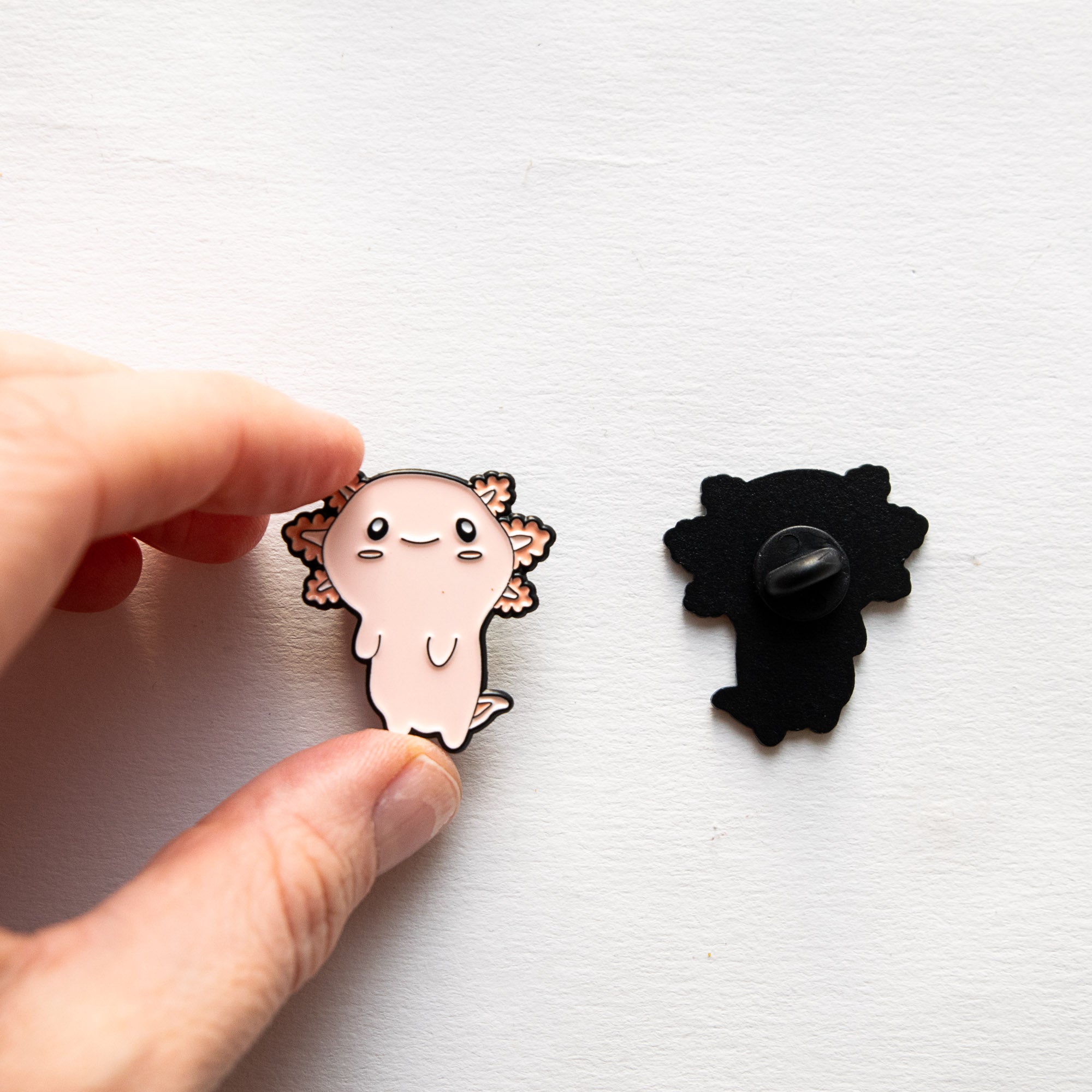 Pin's Axolotl Debout