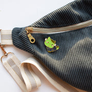 Pin's Chat Frankenstein