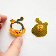 Kürbiskatzen-Anstecknadel