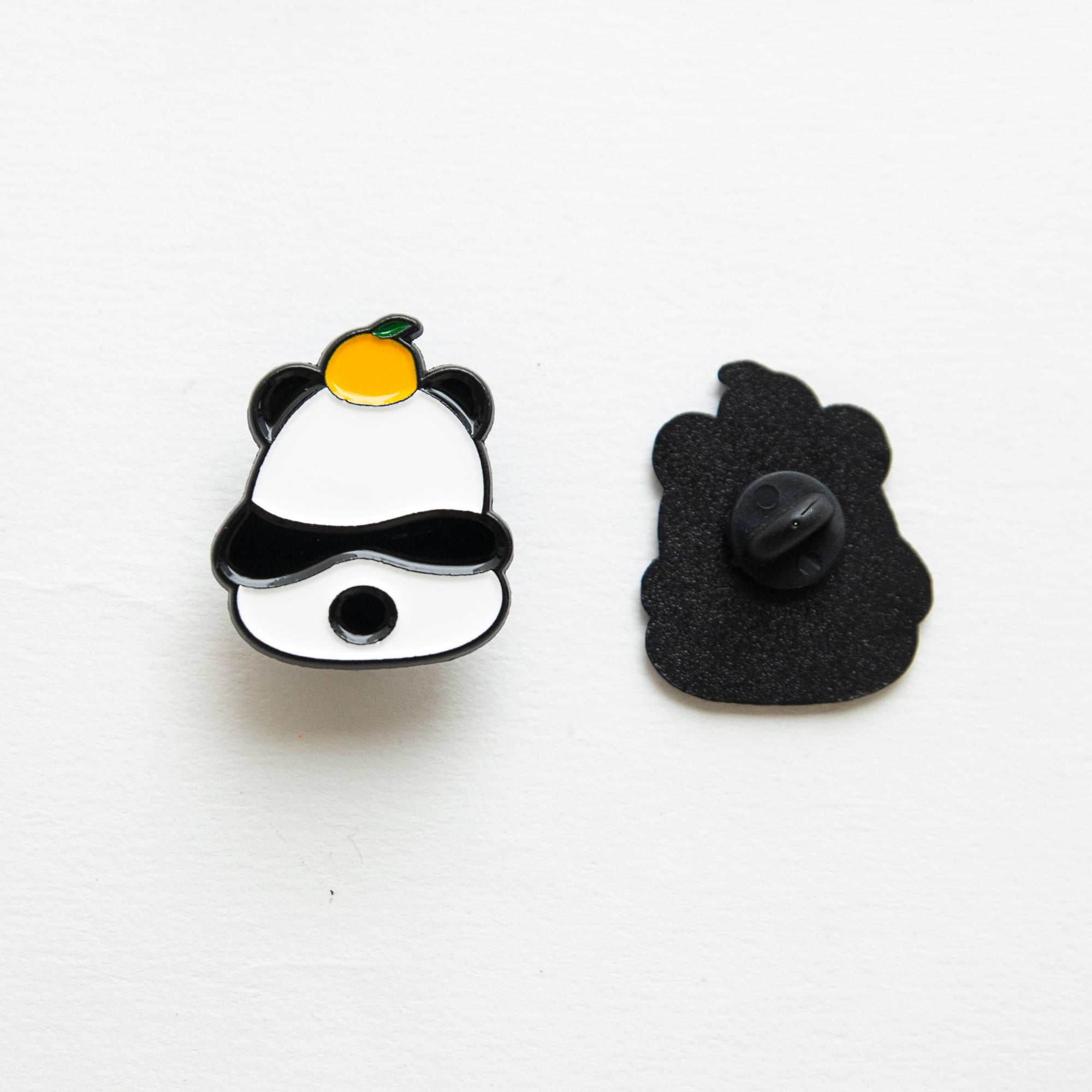 Pin's Panda & Orange