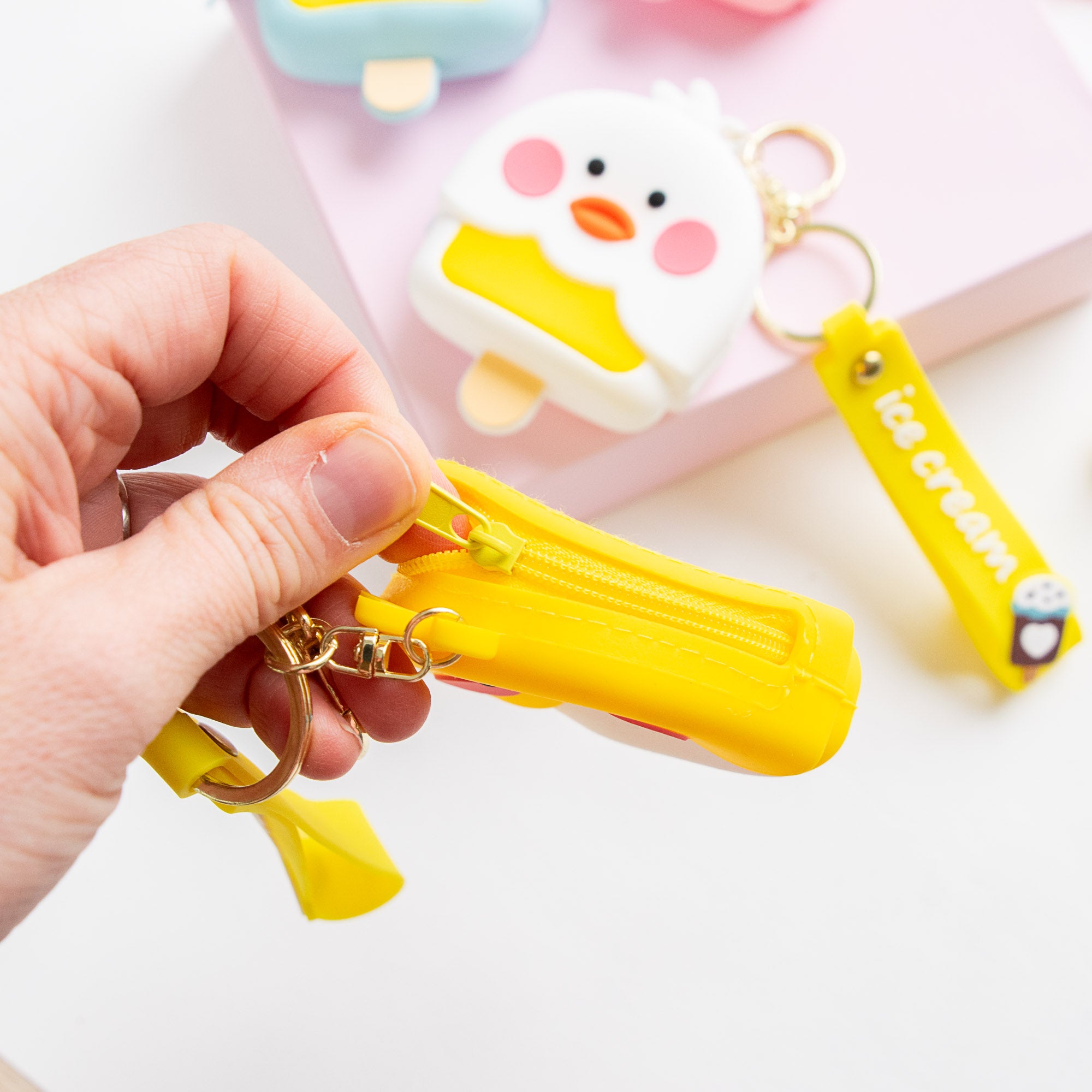 Porte Monnaie en silicone Poussin - Glace