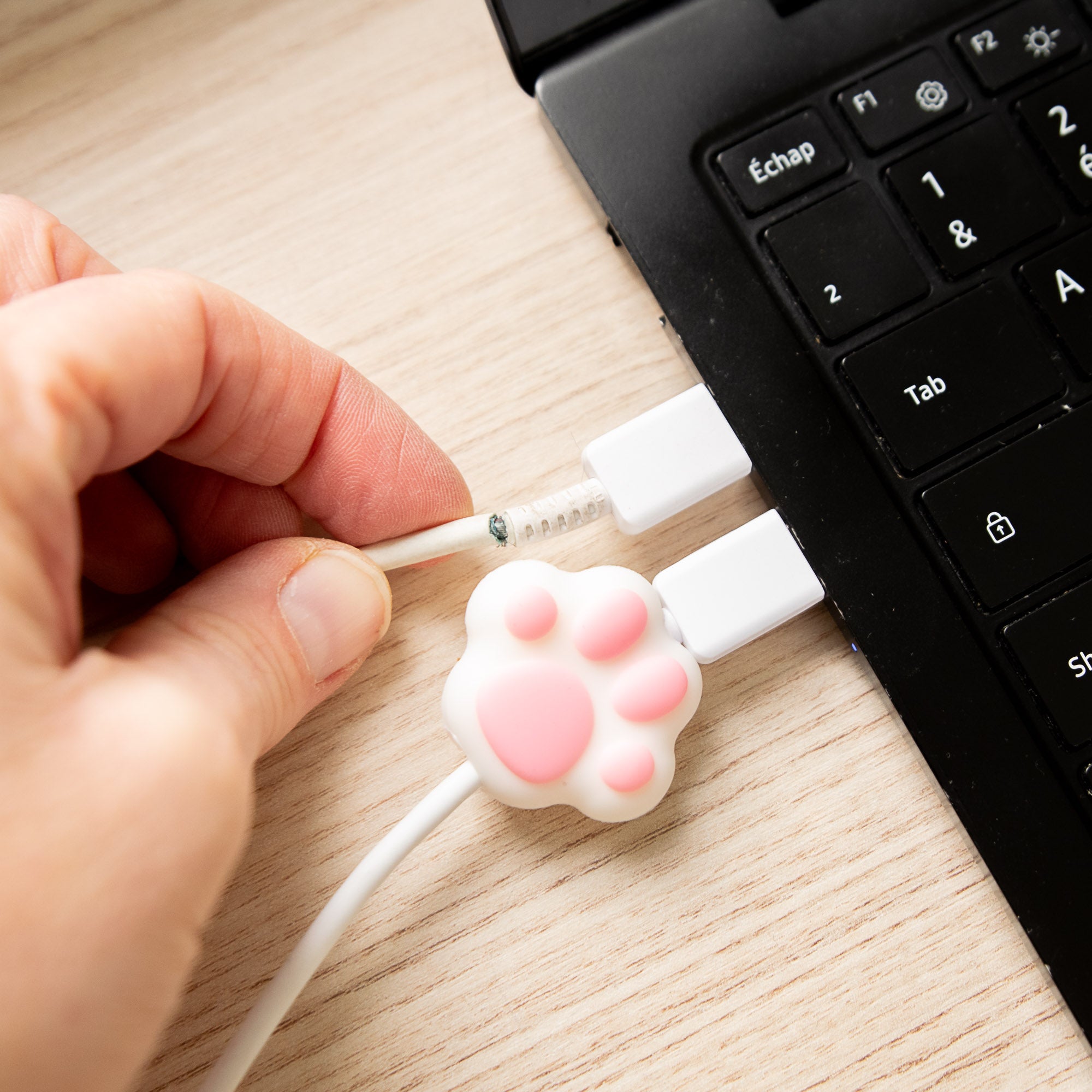 Kawaii Katzenpfote USB-Kabelschutz