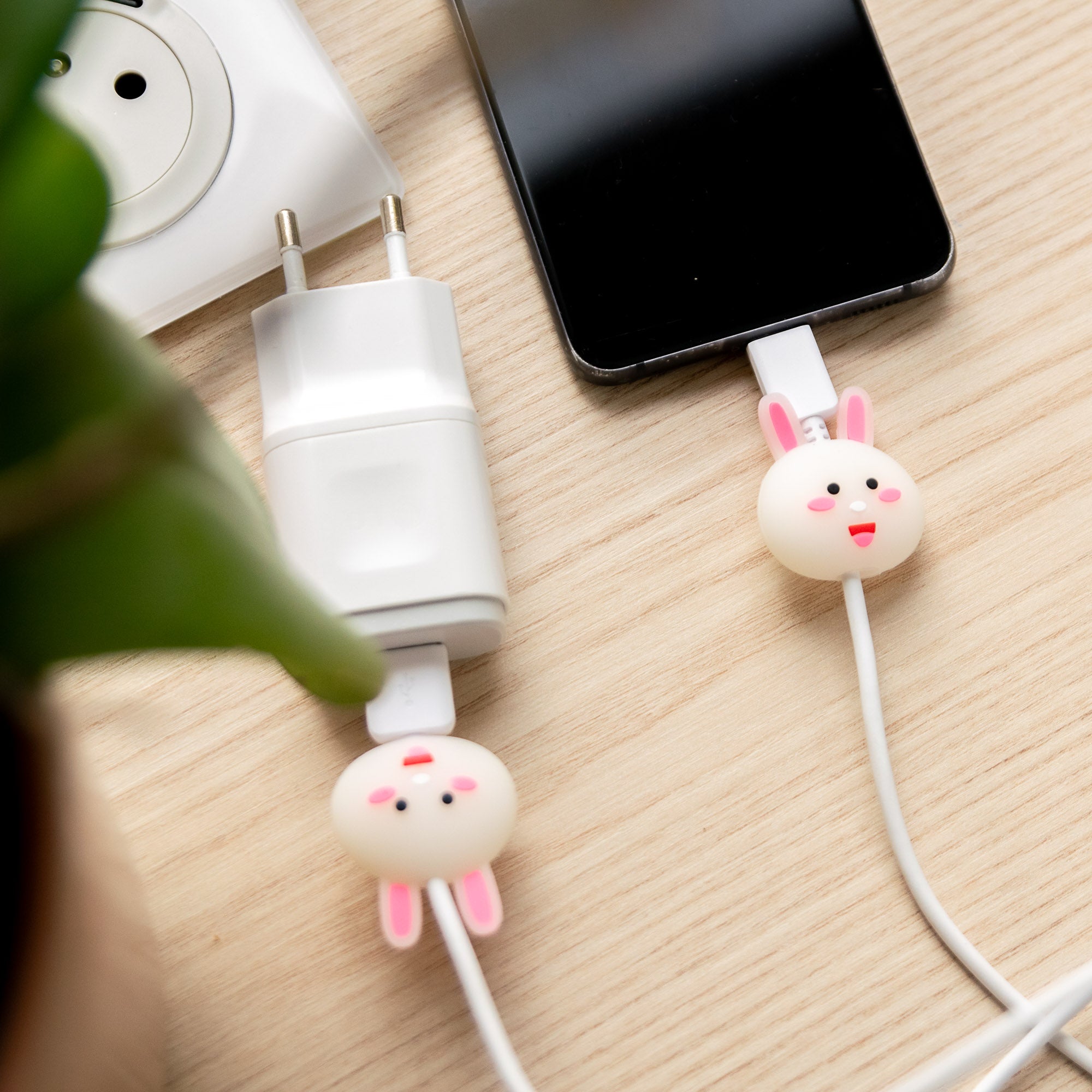 Protège-câble Kawaii USB Lapin