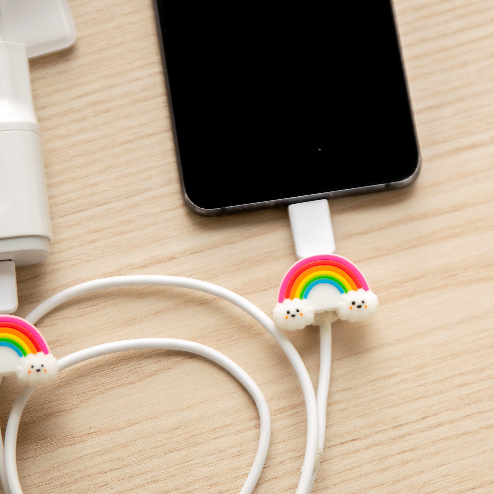 Kawaii Regenbogen USB-Kabelschutz