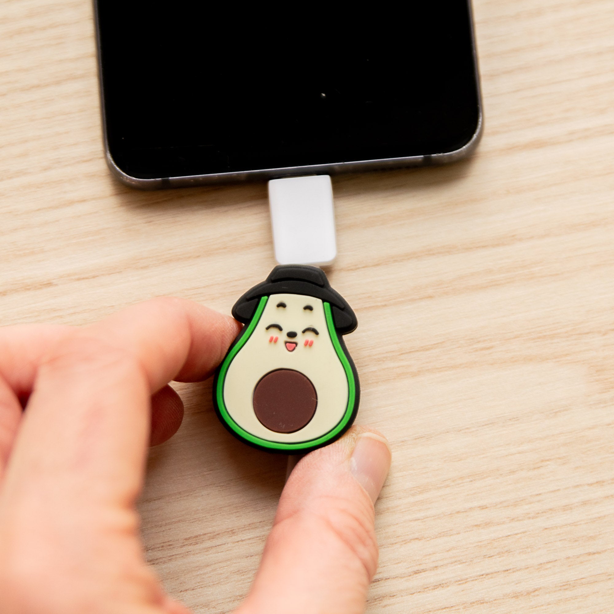Kawaii USB-Kabelschutz Avocado &amp; Hut