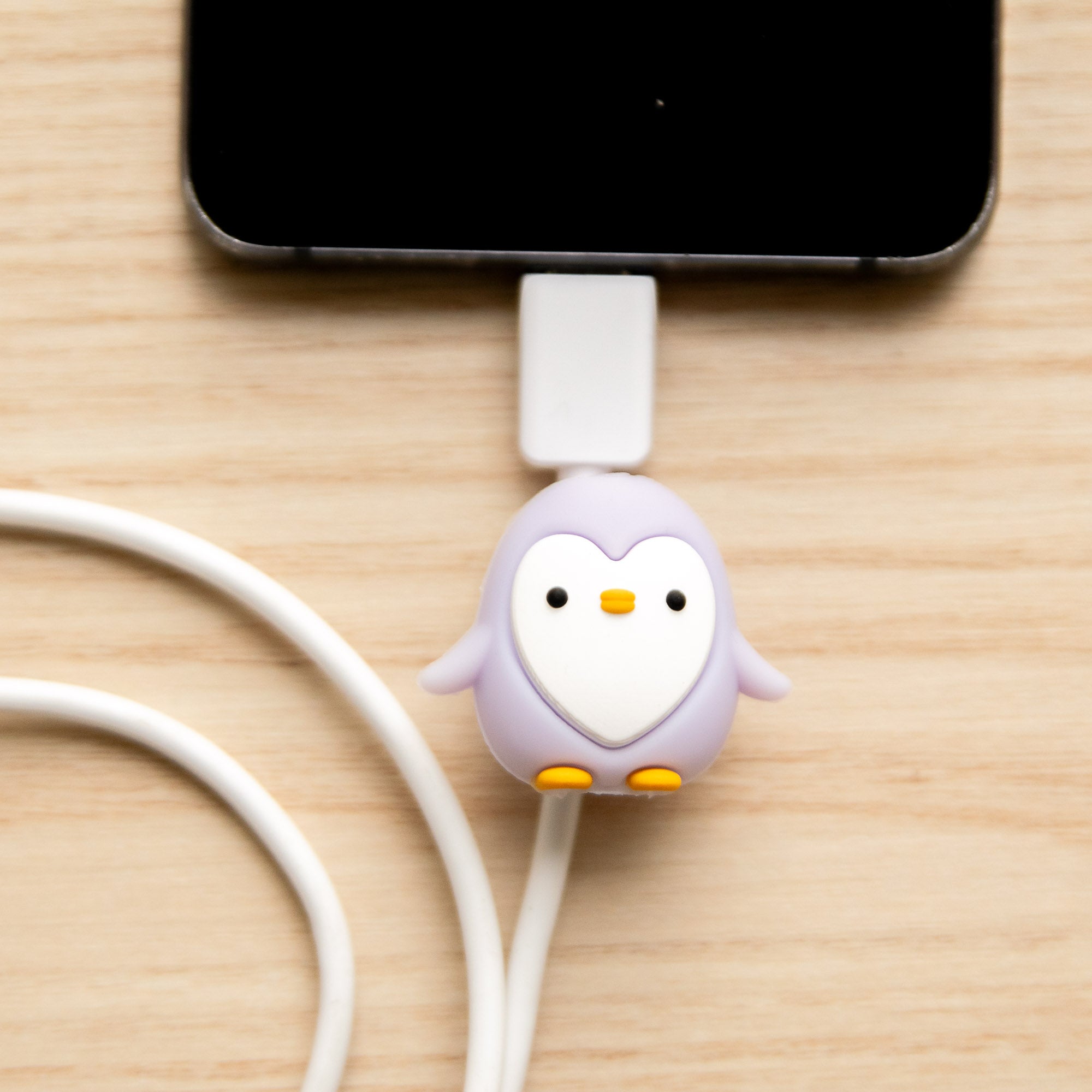 Kawaii Pinguin USB-Kabelschutz