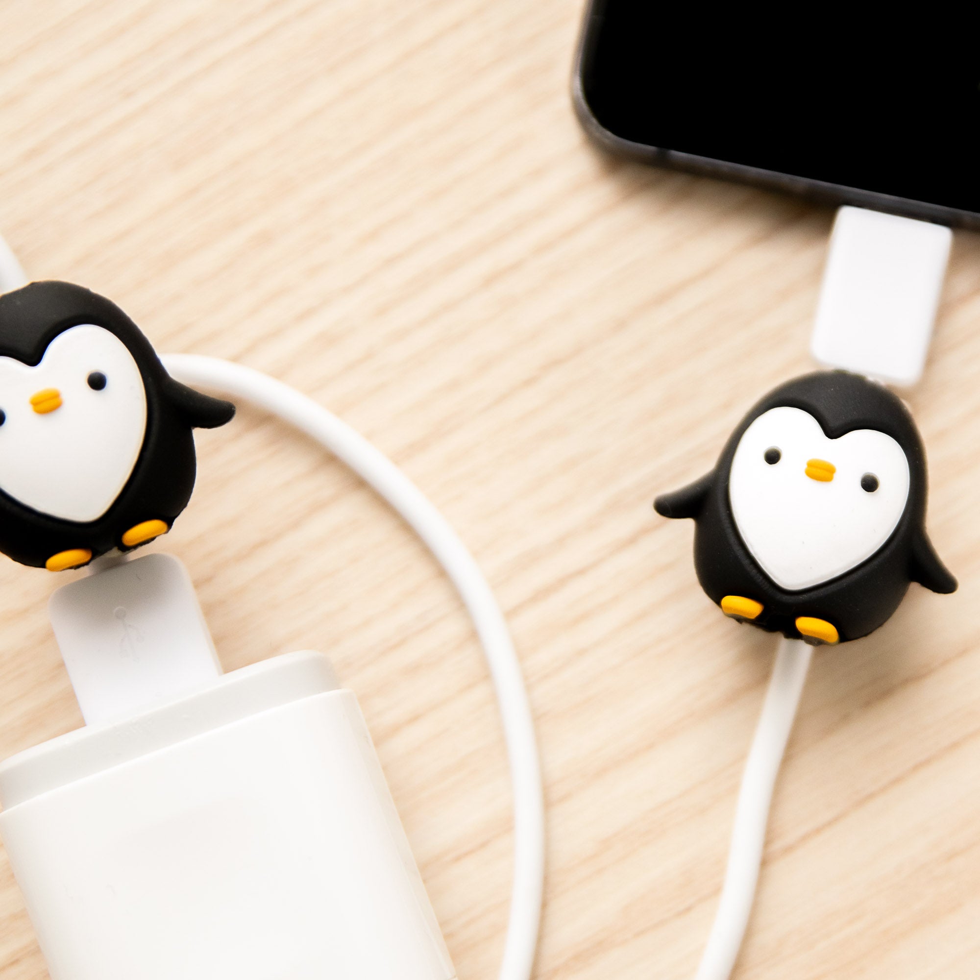 Kawaii Pinguin USB-Kabelschutz