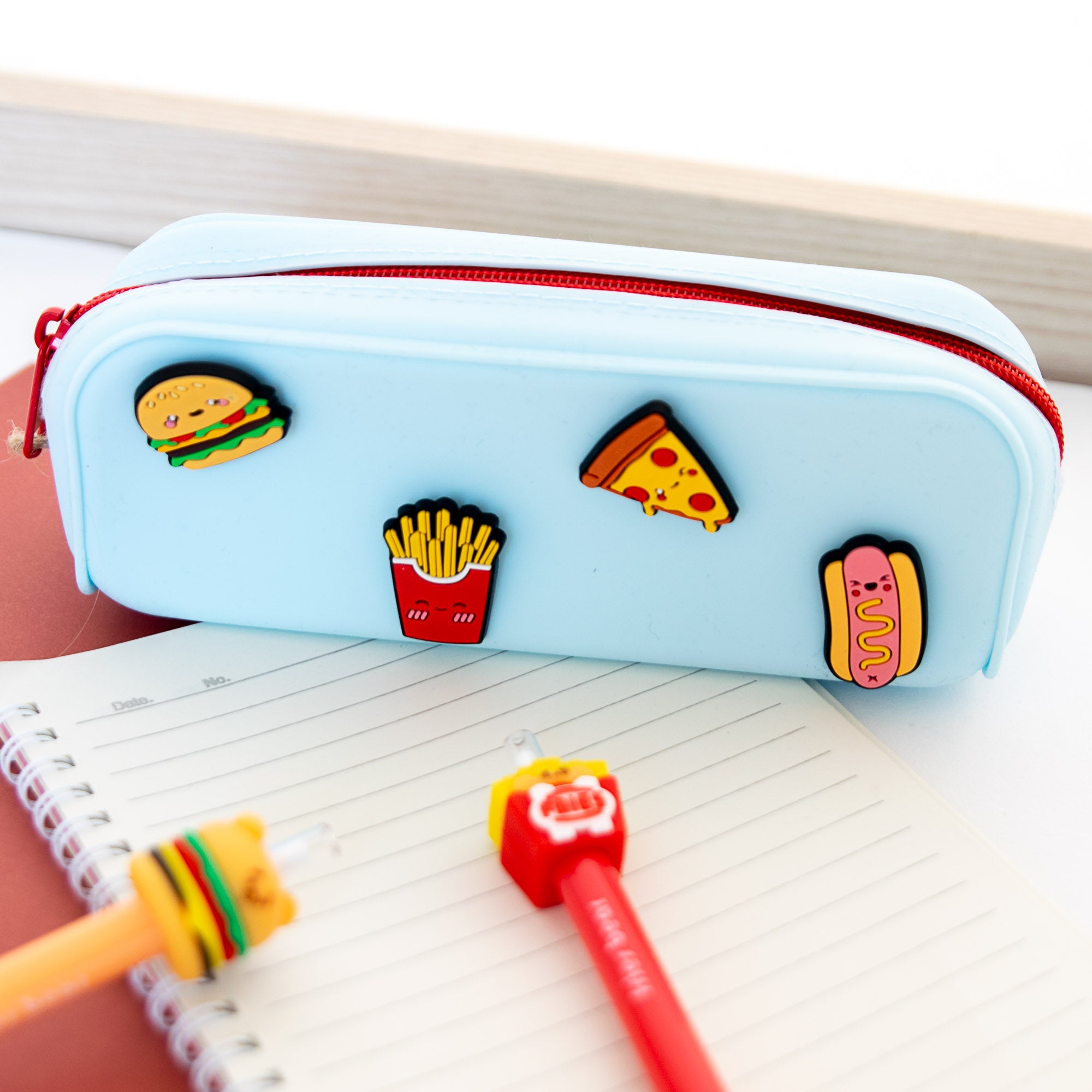 Trousse Silicone Burger avec Charms