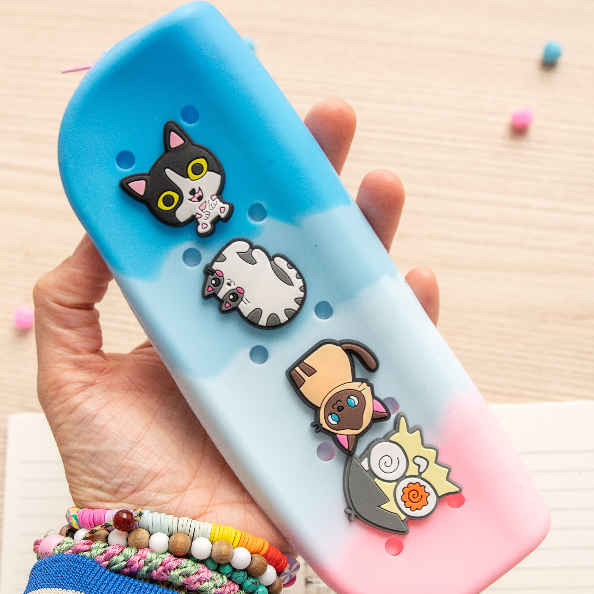 Trousse Fine en Silicone avec Charms