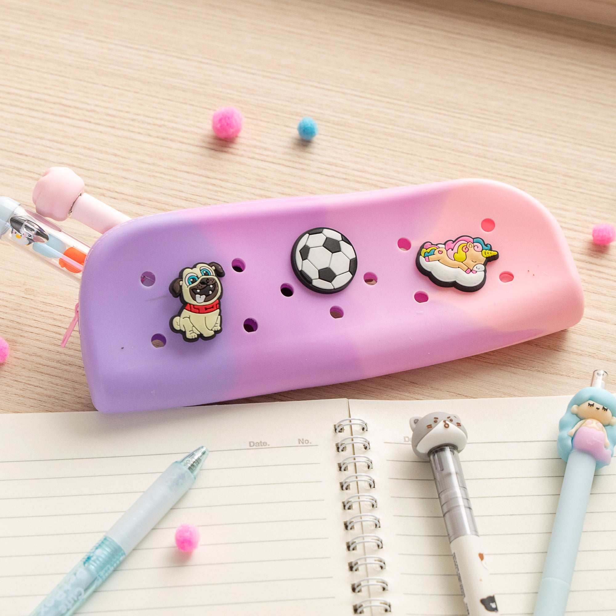 Trousse Fine en Silicone avec Charms