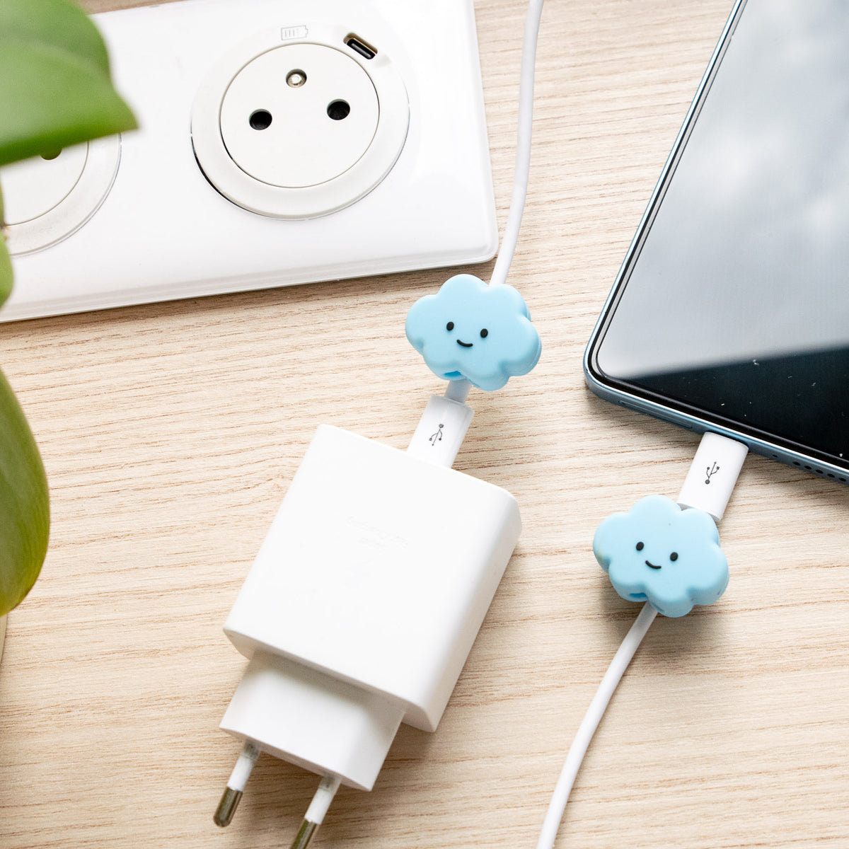 Protège-câble Kawaii USB Nuage